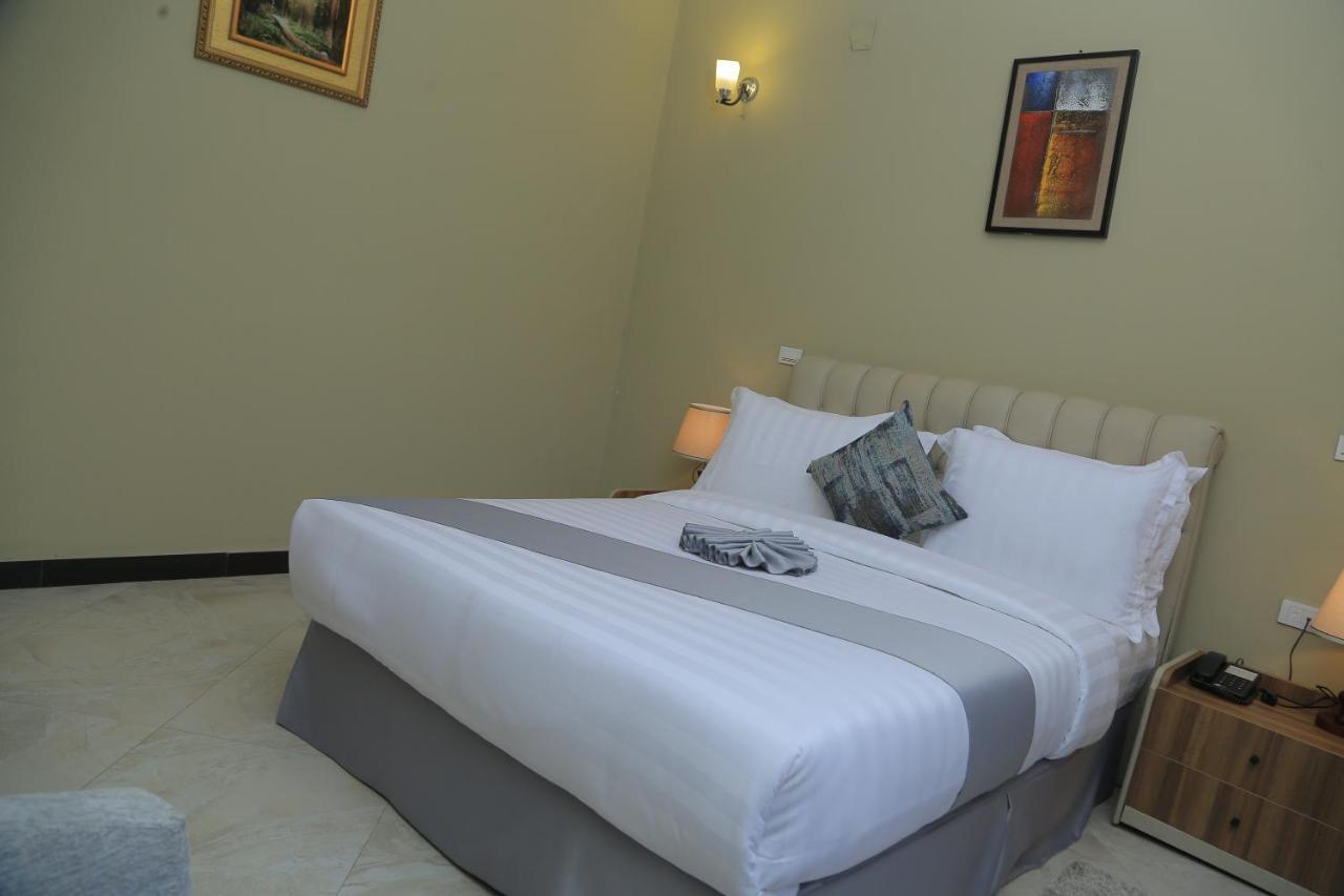 Daisy Hotel Адис Абеба Екстериор снимка