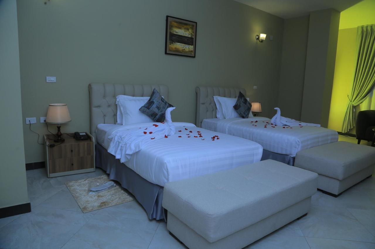 Daisy Hotel Адис Абеба Екстериор снимка