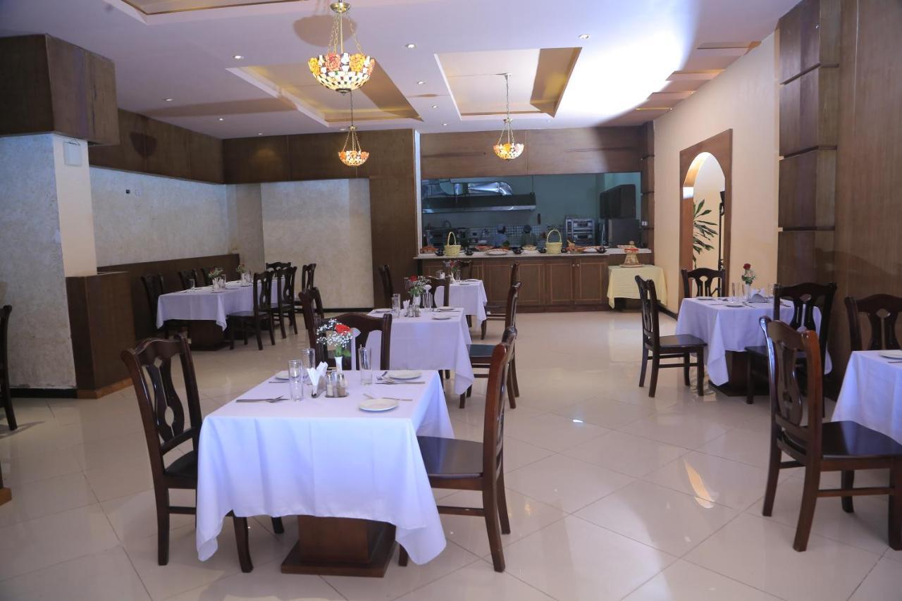 Daisy Hotel Адис Абеба Екстериор снимка