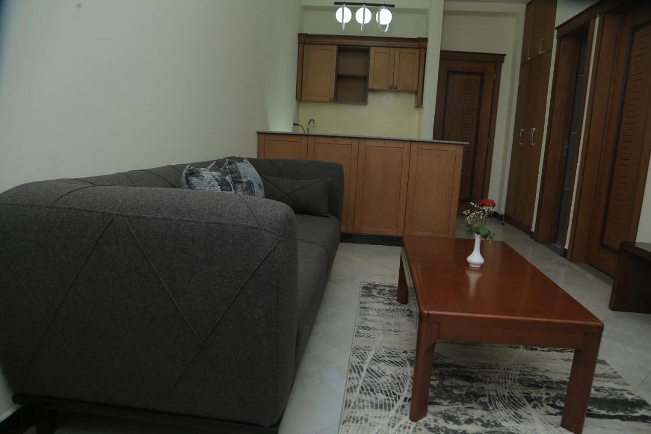 Daisy Hotel Адис Абеба Екстериор снимка