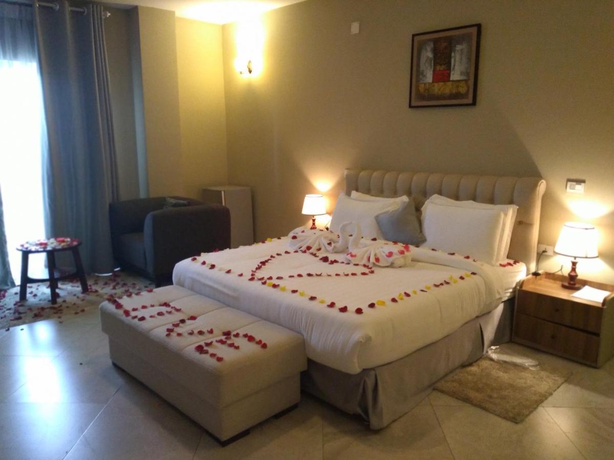 Daisy Hotel Адис Абеба Екстериор снимка
